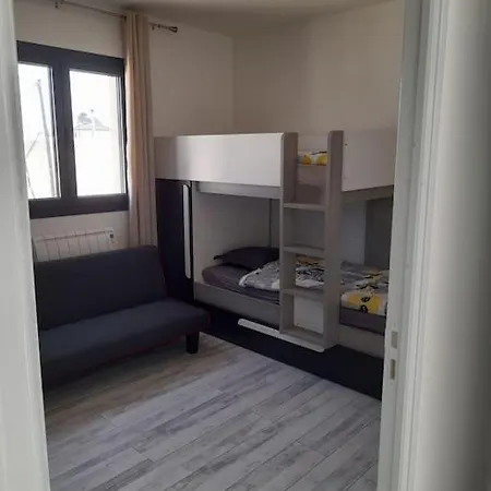 Belle Maison Neuve A 15 Min De Bordeaux Et 35 Min